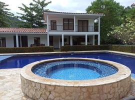 Entremontes, hotel Santa Fe de Antioquiában