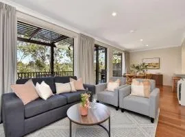 Premium Villa 2br Madeira at Cypress Lakes - Modern Sophistication