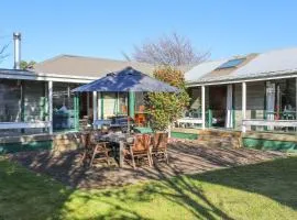 Five Mile Yay - Five Mile Bay Holiday Home