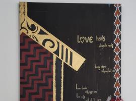 PWL Healing Retreat Accommodation, ξενοδοχείο με σπα σε Rotorua