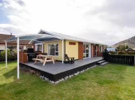 Pops Place - Omarama Holiday Home