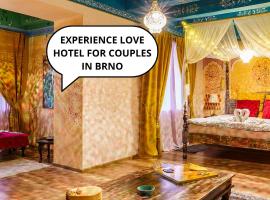 OROOM India - Role Play For Couples in BRNO, hótel í Brno