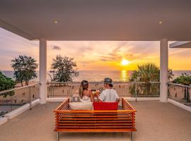 Paradox Resort Phuket - SHA Plus，卡隆沙灘的飯店