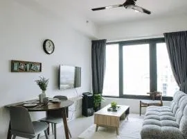 The ELM, 2BR Cityview by W. Stay @ Tropicana 218 Macalister