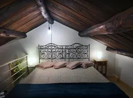 LA CASA SUL LARA