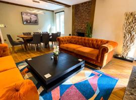 The Coach House - Your luxury private Brighton getaway with private parking, feriebolig i Brighton& Hove