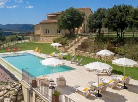 CASOLARE SAN MARTINO 16&1, Emma Villas, hotel v destinaci Pomarance