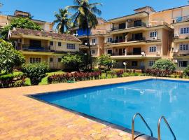 2bhk apartment with pool, hotel in Calangute
