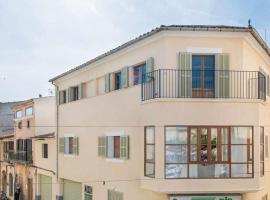 Plaza Maca, adosado en el centro de Campanet, appartement à Campanet