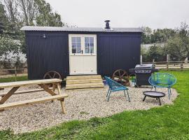 Hexhamshire Shepherd Hut, luxury tent in Hexham