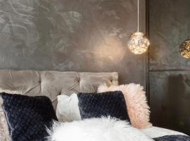 Apartment New building in center, ξενοδοχείο σε Ντνίπρο