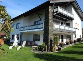 Ferienwohnung Achatz, hotel v destinaci Bad Koetzting