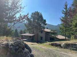 Cal Manubens, Hotel in Castellar del Riu