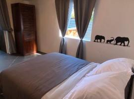 TI KAZ PIROGUE, overnachting in &Eacute;tang-Sal&eacute; les Bains