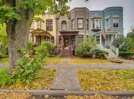 Historic Townhome in Oak Park with Backyard!