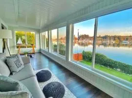The Beach House at Deep Bay