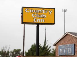 country club inn、コルビーの駐車場付きホテル