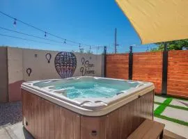 Casa Urbana-Close to Downtown-Hot Tub-Pet Friendly-No Pet Fees!