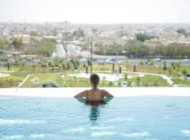 Four Seasons Hotel Kuwait at Burj Alshaya