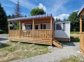 Albatross Mobile Homes on Camping Bella Austria、Sankt Peter am Kammersbergのキャンプ場