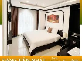 Phuong Dong Hotel and Apartment