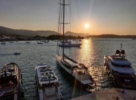 The Manessi City Boutique Hotel, hotell i Poros
