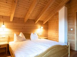 Holiday home in Stefan in the Lavanttal with balcony, hotel v destinaci Elsenbrunn