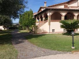 Agriturismo La Verde Rosa, hotel u gradu 'Pescia Romana'