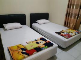 King Plaza Homestay, hotel with parking in Tanjungredep