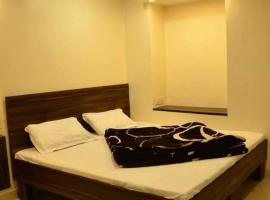Hotel Bindra Paradise 800 Meter From Golden Temple, guest house in Amritsar