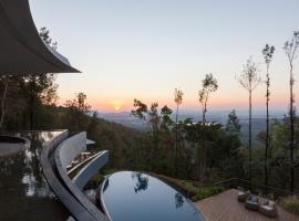 Java Rain Resort, hotel v destinaci Chikmagalūr