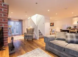 Beautiful Cottage in Durham with Pool Table