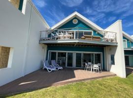 Beachside Villa 7.1, apartment in Mandurah