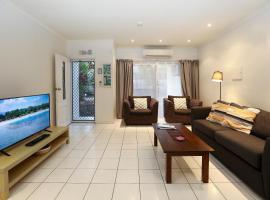 1 Bed Apartment Close to the Beach and Town, apartment in Port Douglas
