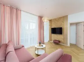 Apartament Pudrowy z Basenem Letnim by HolidaySun