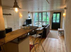 Apartment Zur Alten Böttcherei, hotel v destinaci Kröslin