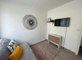 Bel appartement, hotell i Noisy-le-Sec