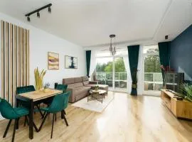 Apartament Emerald z Basenem Letnim by HolidaySun