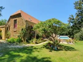 Le Clos d'Ô Les Rapiettes maison proche Sarlat avec piscine privée