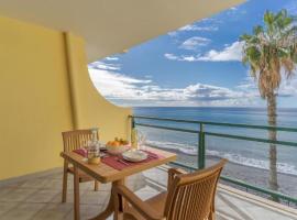 Tranquil Beachside Stay - Atlantic Gardens Beach