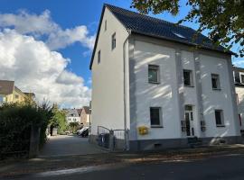 Rheinischer Hof Appartements, B&B in Leverkusen