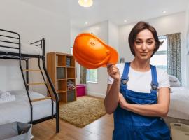 Contractors & Pets Welcome - Sleeps 1-4, less than 1 mile from M606, Ideal for Longer Stays, hôtel à Cleckheaton