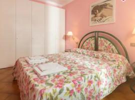 appartamento gli esagoni, hotel in Massa