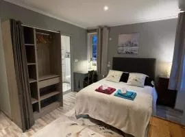 la Montagnette l oursson CHAMBRE maison en travaux de 10h a 17h