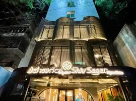 Hotel Le Grandeur