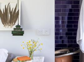 Reinventing the Farm, hotel u gradu Axminster