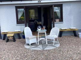 The Hive at Seonaidbheag, hotel with parking in Perth