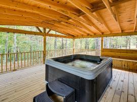 Mammoth Cave Cabin with Fire Pit - 3 Mi to Lake!, וילה בCub Run