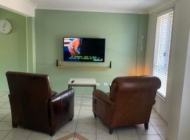 BNE24M1, room in Slacks Creek