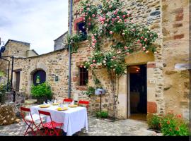 Le puits enchanté, hotel in Espalion